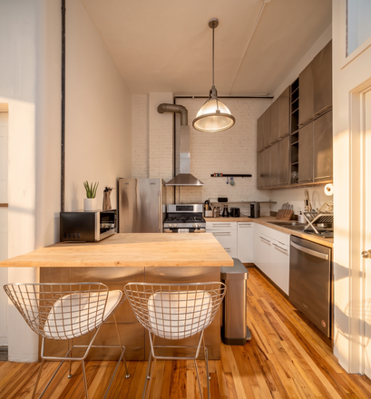 Photo #8 of Broome Terrace 