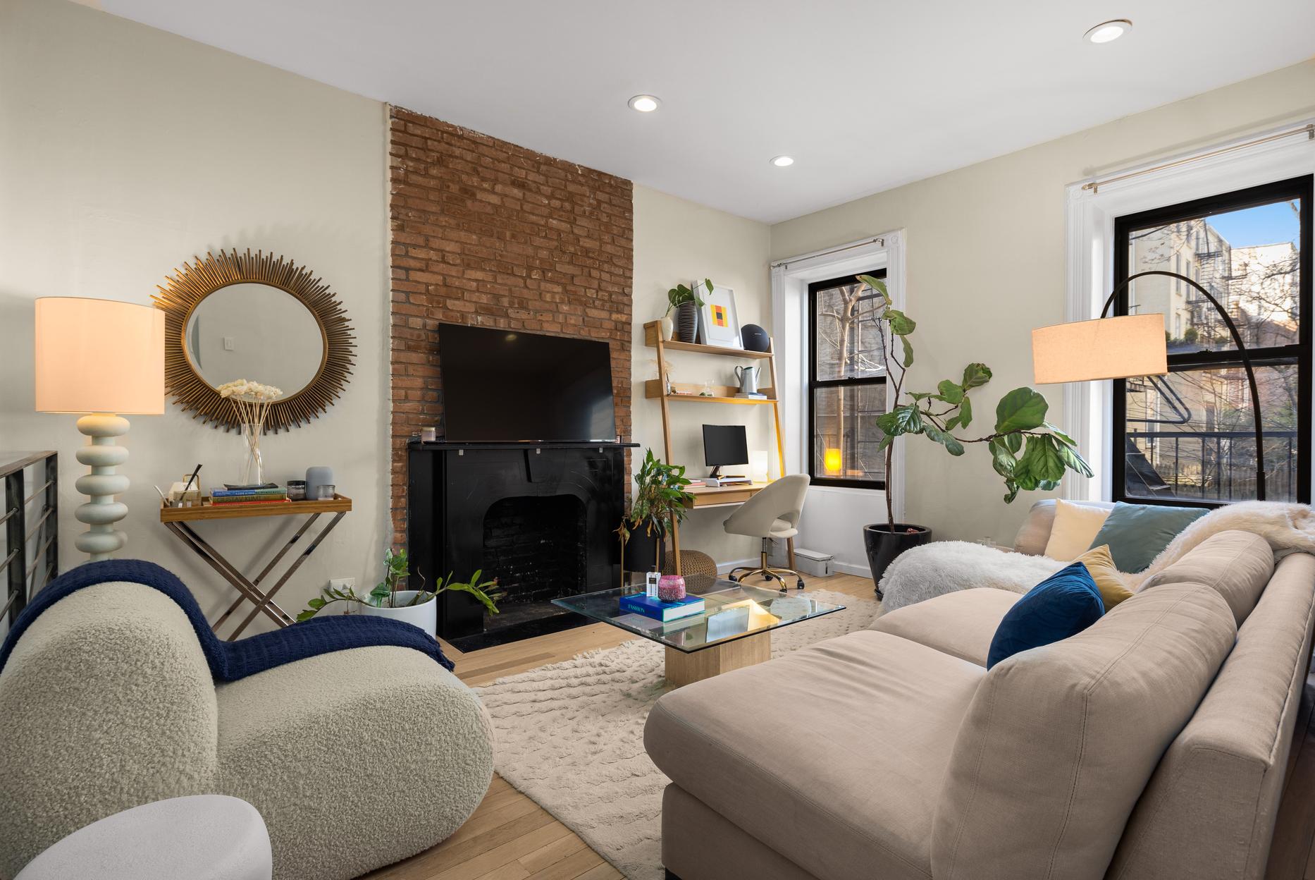 Clinton Duplex photo #2 by Haus