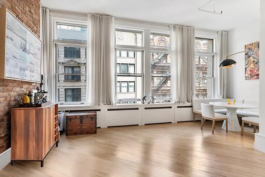 Photo #7 of Union Penthouse | Light-filled Flatiron 3BR with Keyed Elevator